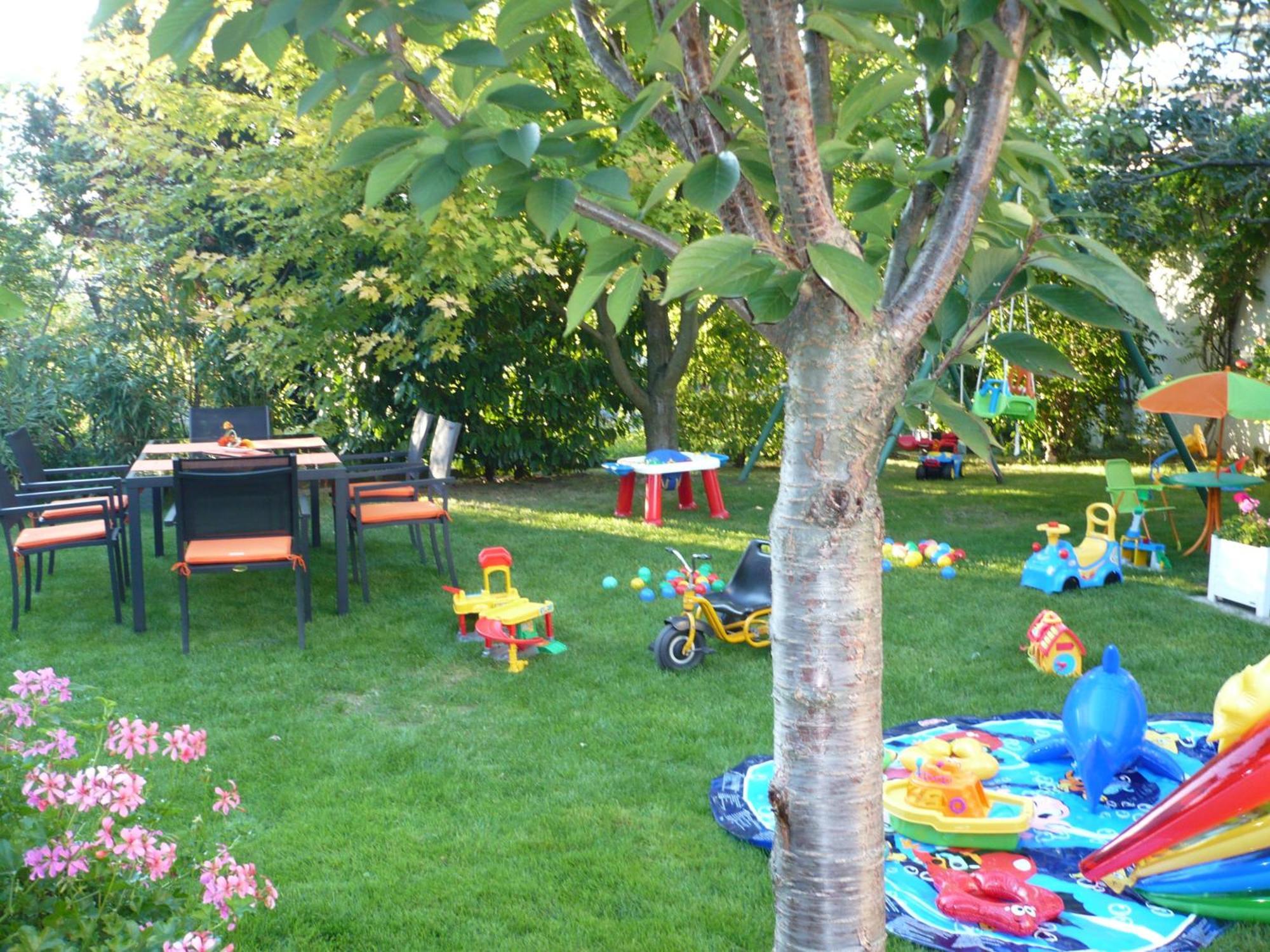 Appartement Le Jardin ลิงโกไซม์ ภายนอก รูปภาพ